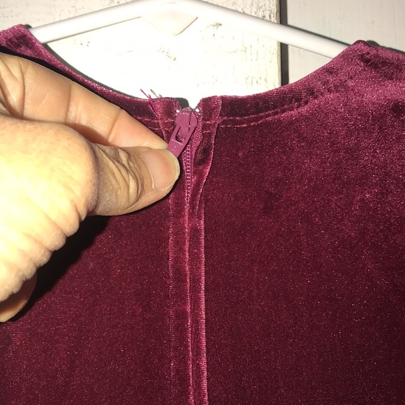 Girl’s Holiday Velvet Iridescent Dress - Picture 8 of 12